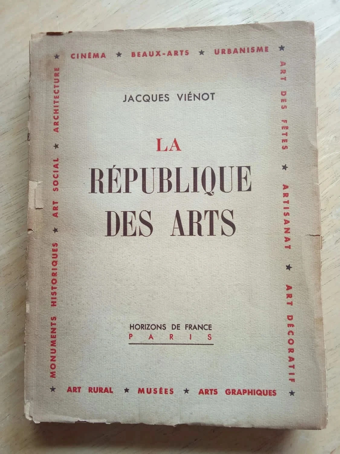 La République des arts, de Jacques Viénot